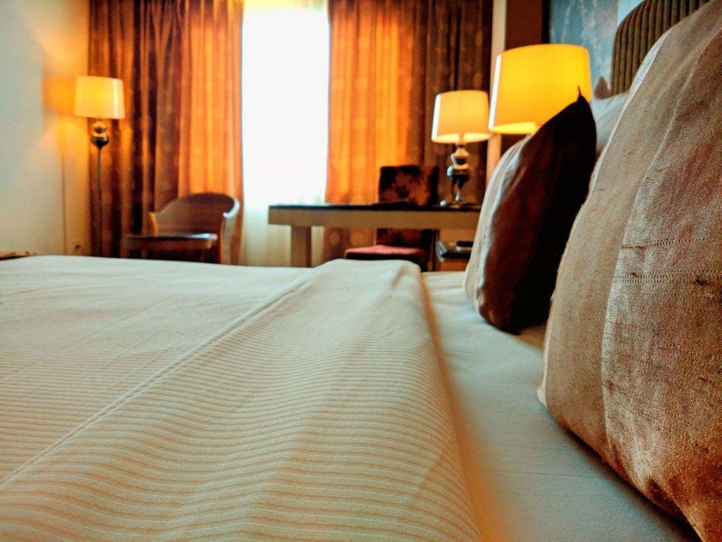 Grand Rocky Hotel Bukittinggi Buitenkant foto